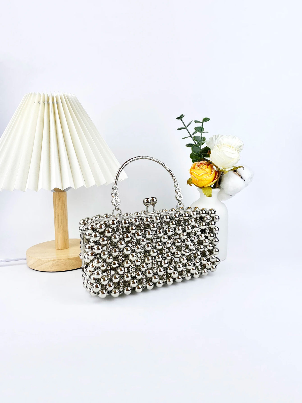 Bolso Pequeño Plateado con Cuentas para Fiesta