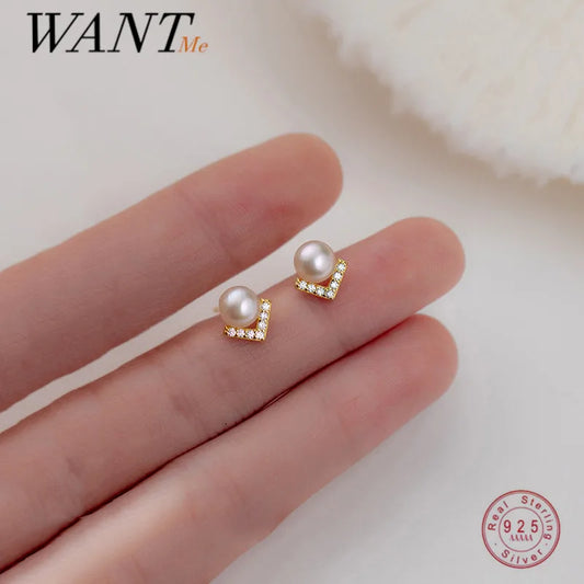 Aretes de Perla y Zircón Letra V Plata 925 para Mujer