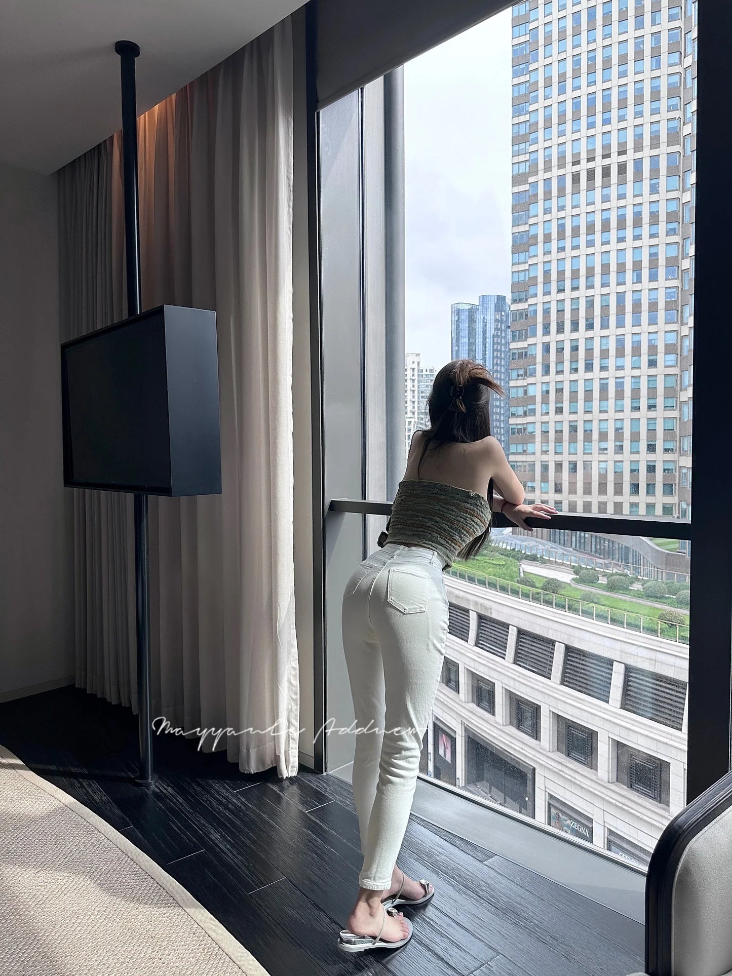 Sexy High Waist Slim Fit Jeans Women's Butt Enhancing Cotton Stretch Denim High Waist Nine Point Pants Spring Autumn Winter