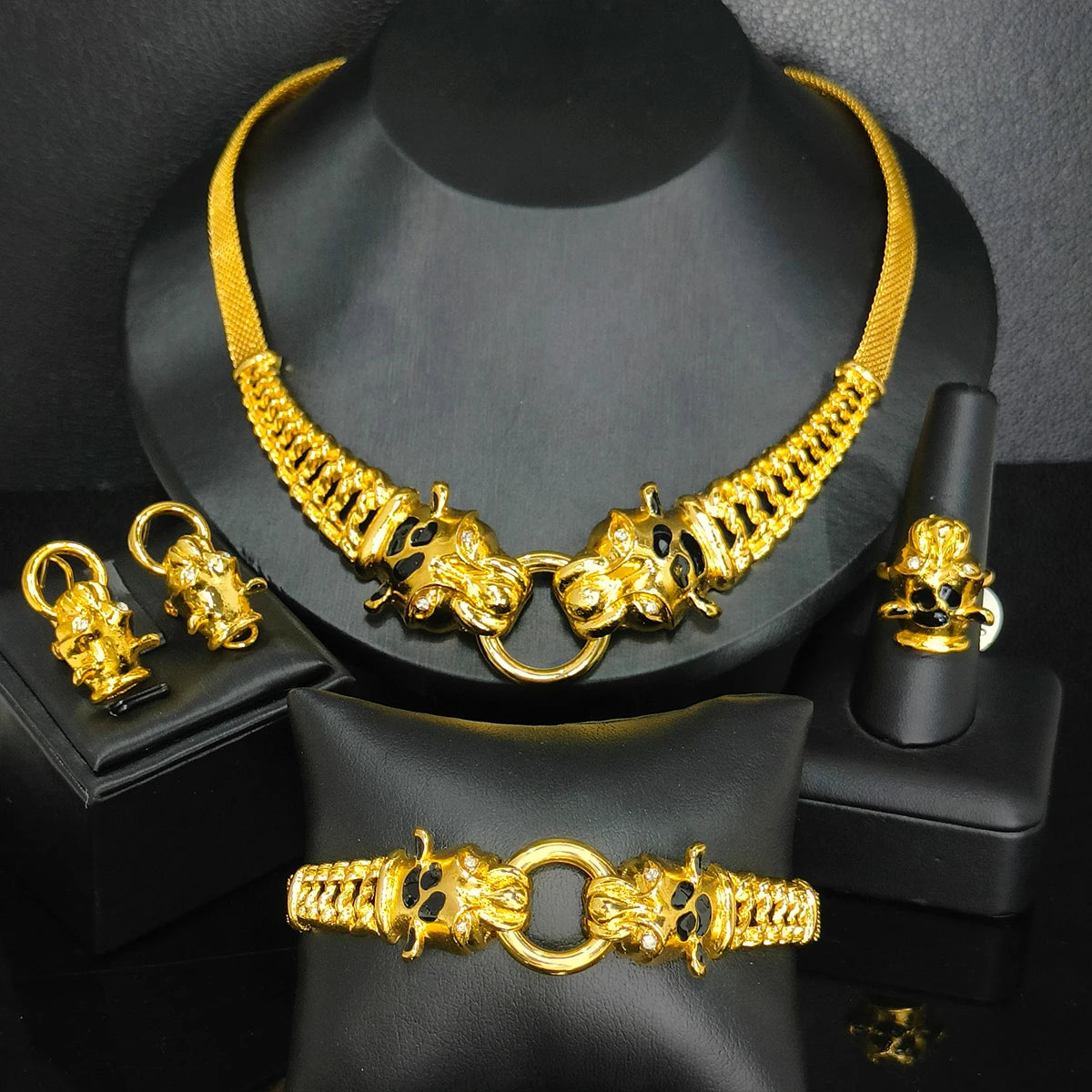 Set Joyería Africana Dubai Chapado Oro 24K para Mujer — Collar, Anillo y Aretes