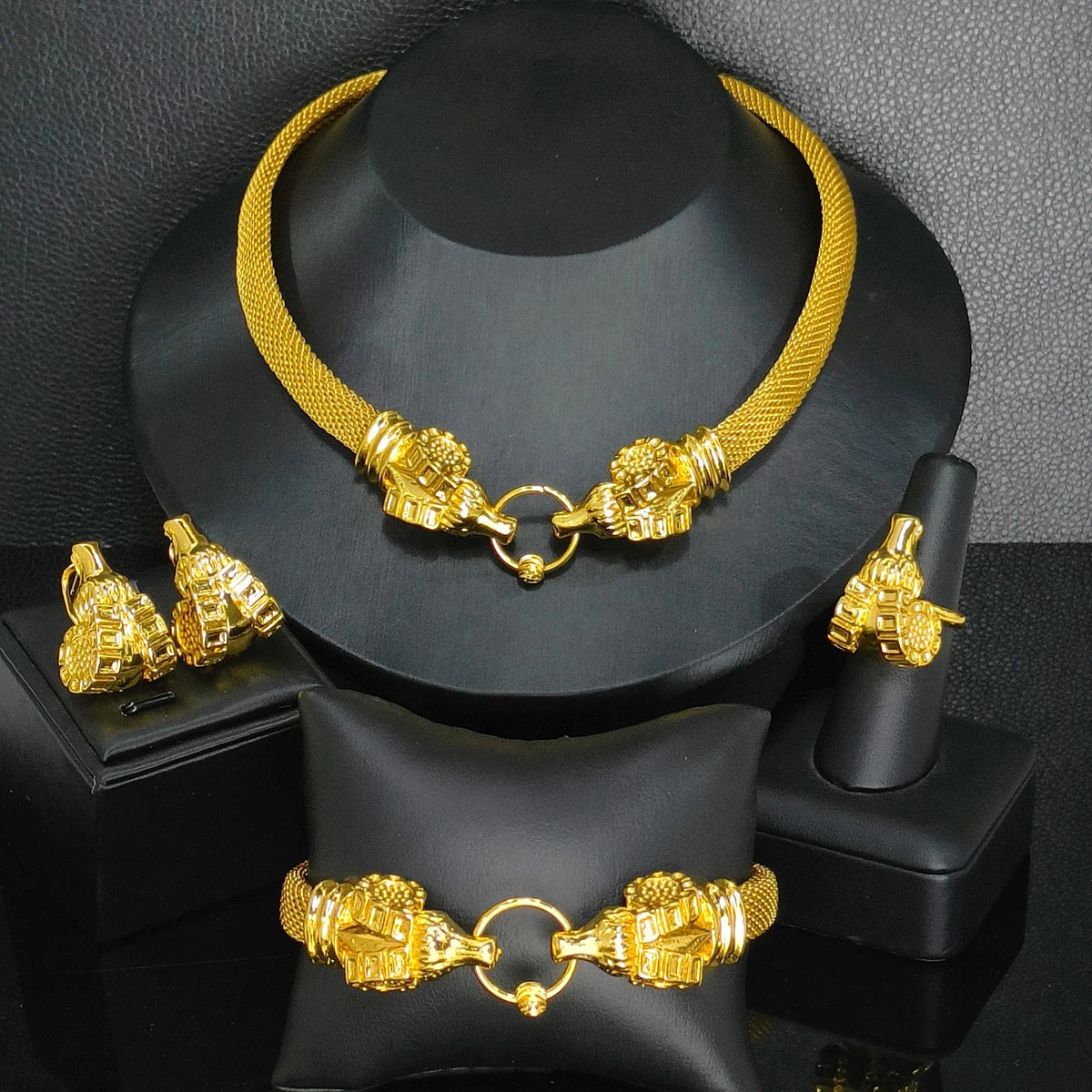 Set Joyería Africana Dubai Chapado Oro 24K para Mujer — Collar, Anillo y Aretes