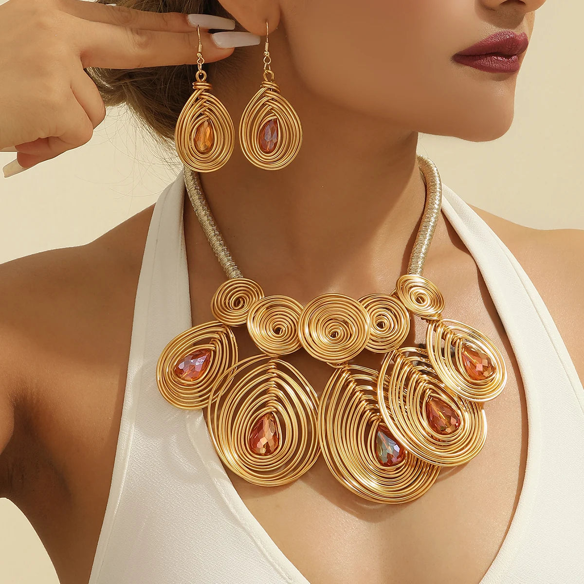 Set de Collar y Aretes de Cristal Tejido a Mano – Joyería de Lujo para Mujer