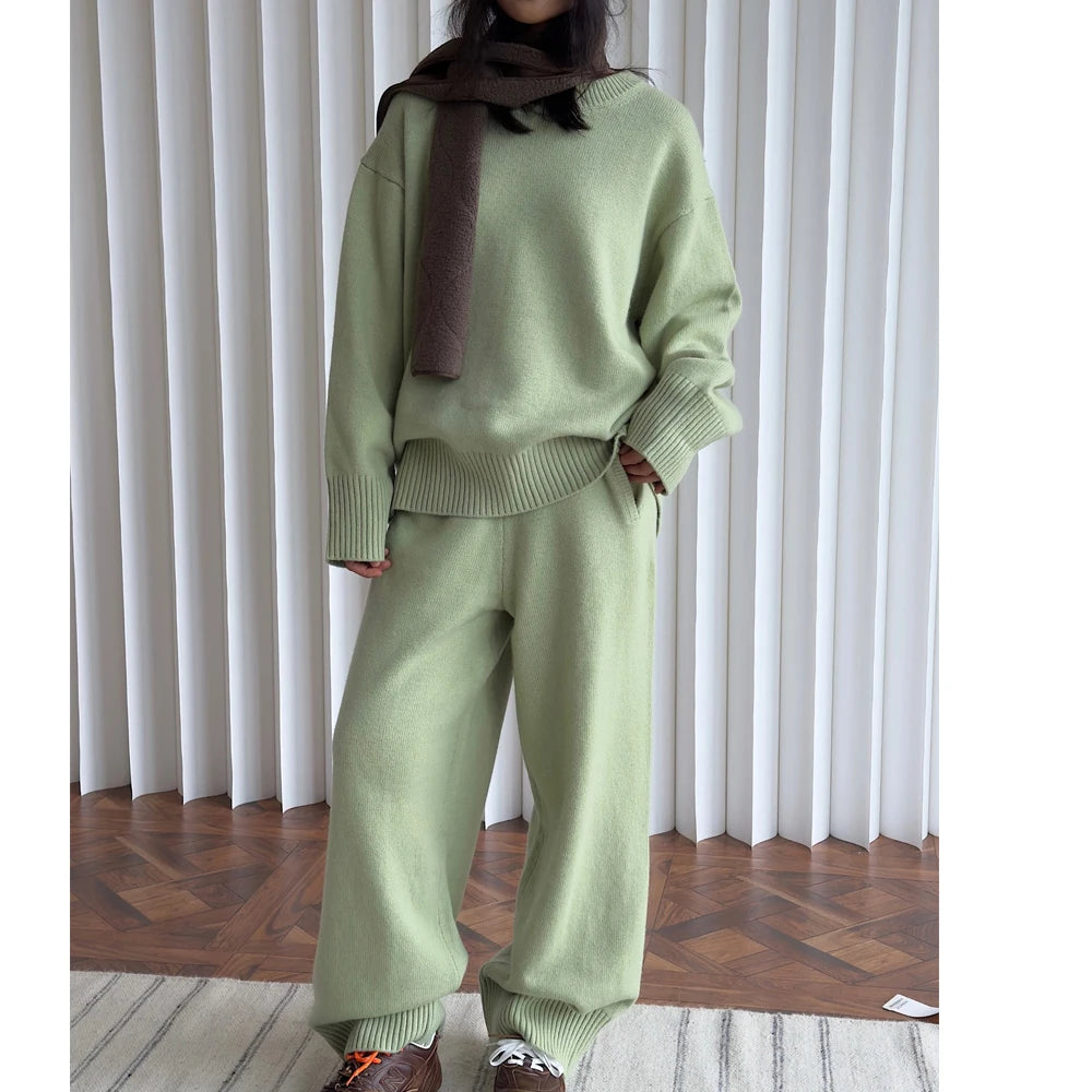 Conjunto Suéter 50% Lana y Pantalón Tejido Mujer