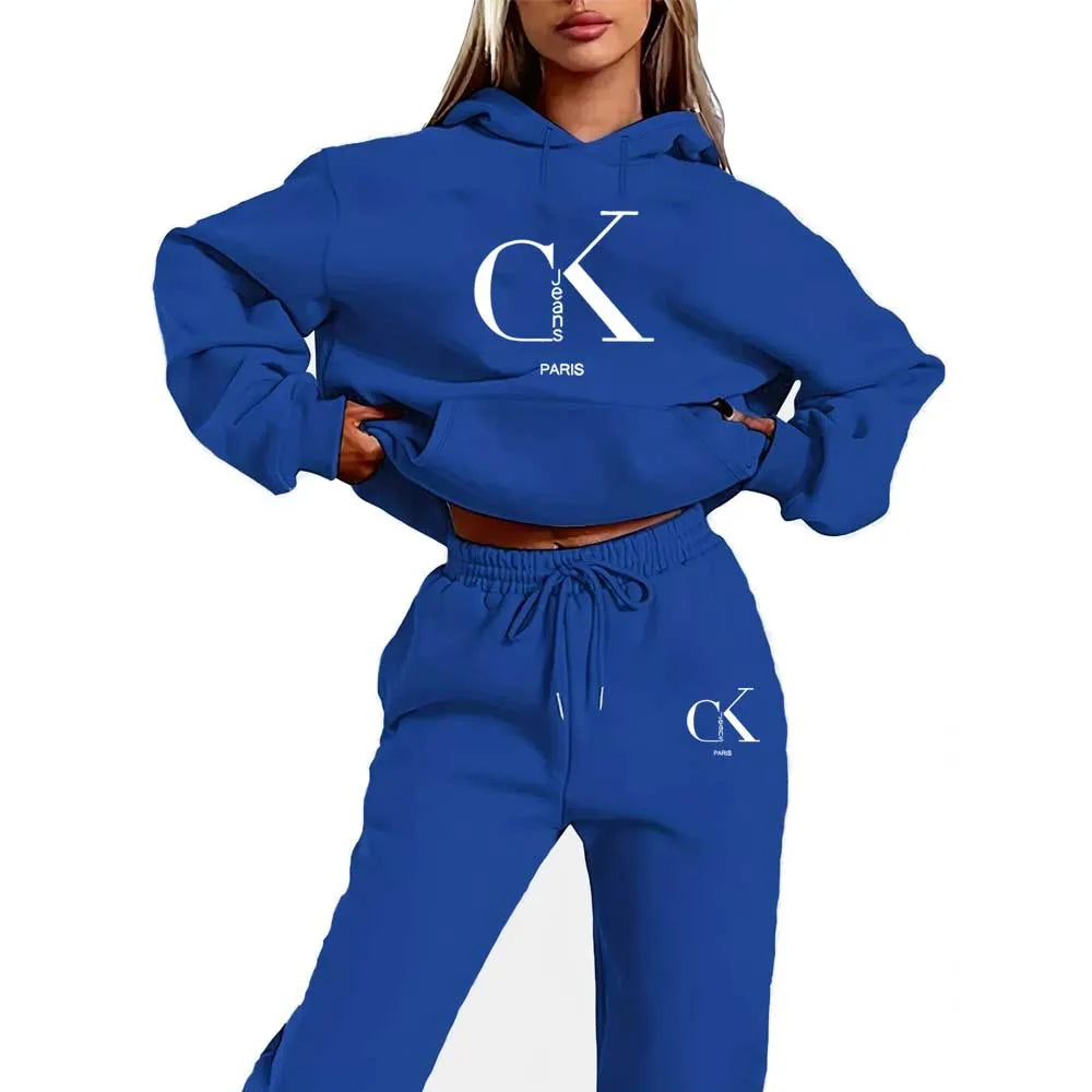 Sudadera con Capucha y Jogger Negro con Logo Mujer