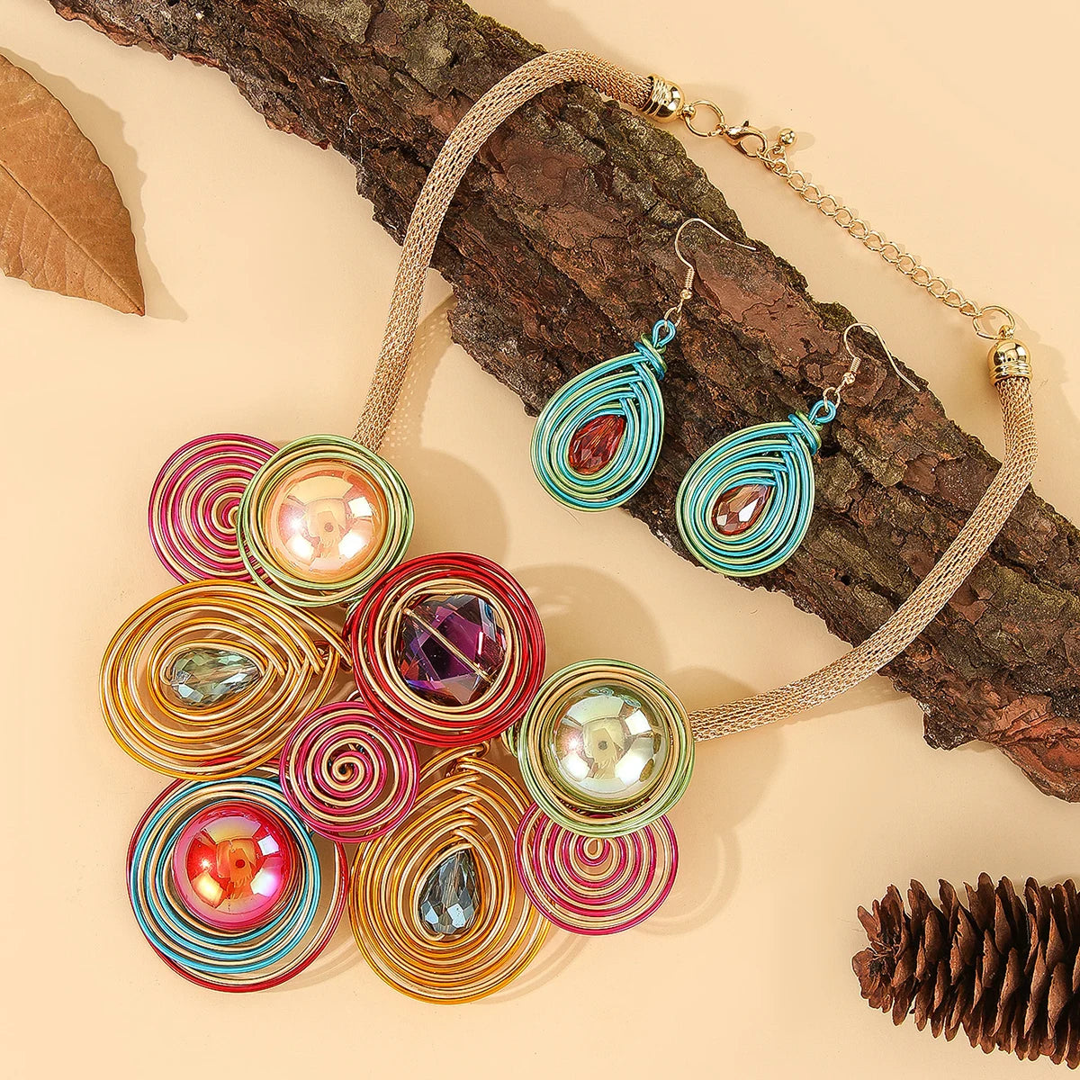 Set de Collar y Aretes de Cristal Tejido a Mano – Joyería de Lujo para Mujer