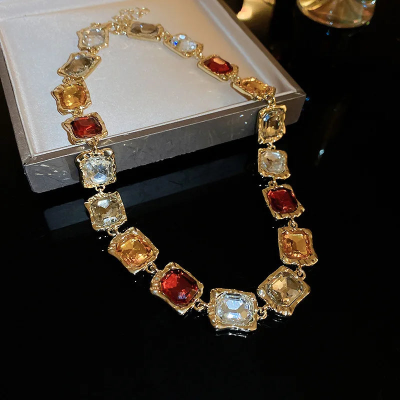 Set de Collar y Aretes con Rhinestone Geométrico Vintage – Joyería Fashion para Mujer
