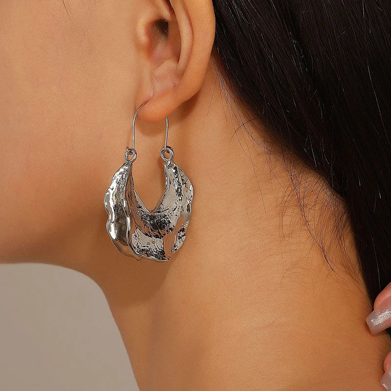 Aretes Aro Geométrico Texturizado Vintage para Mujer