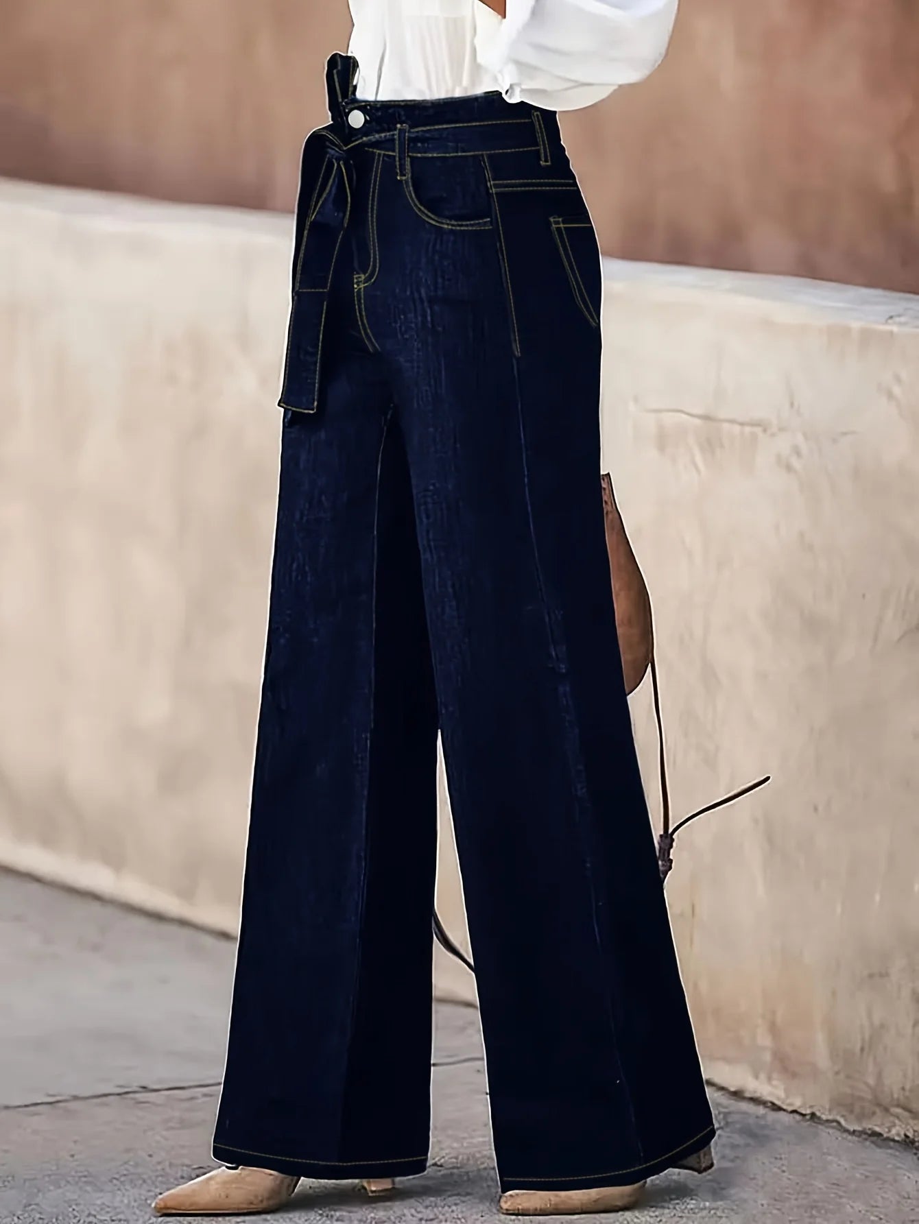 Women’s Straight Leg Jeans with Belt - Stylish and Comfortable Women's Denim Pants