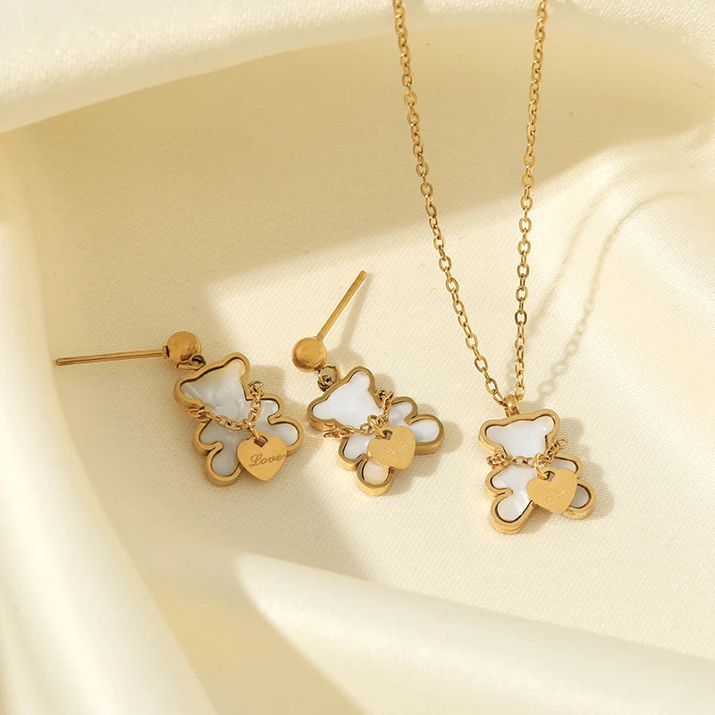Set Collar y Aretes Flor Estrella Corazón Acero Inoxidable Dorado para Mujer