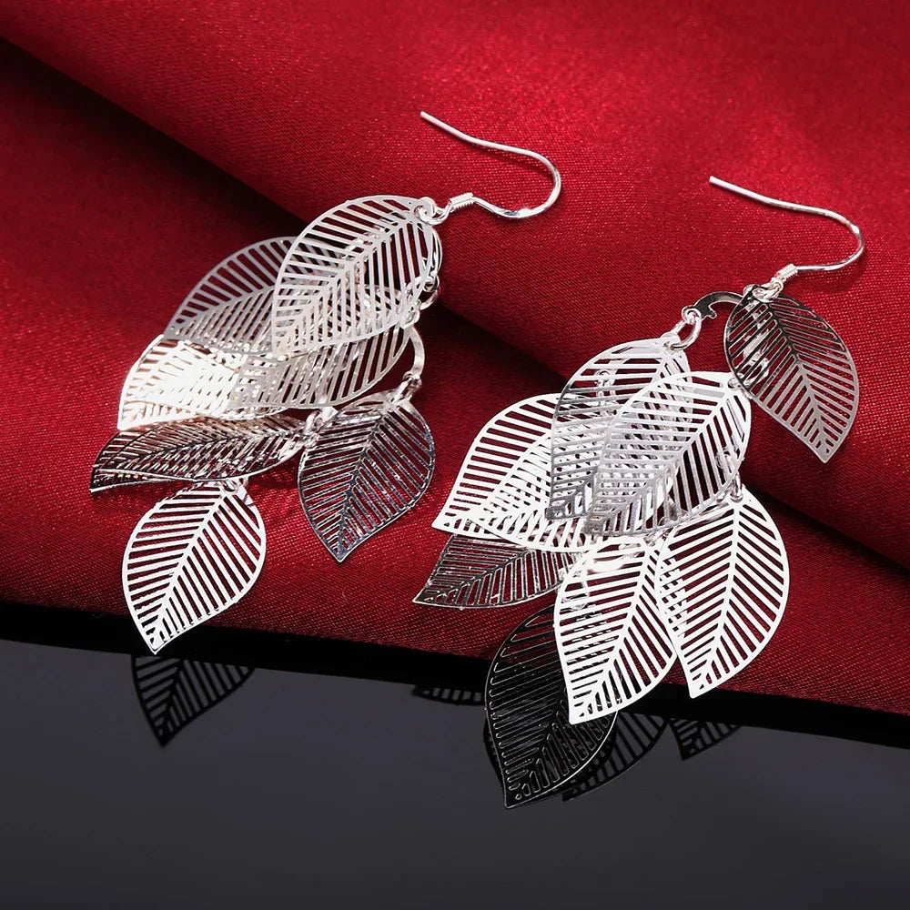 Aretes Largos de Plata 925 con Hojas Caladas y Borla - Diseño en Capas