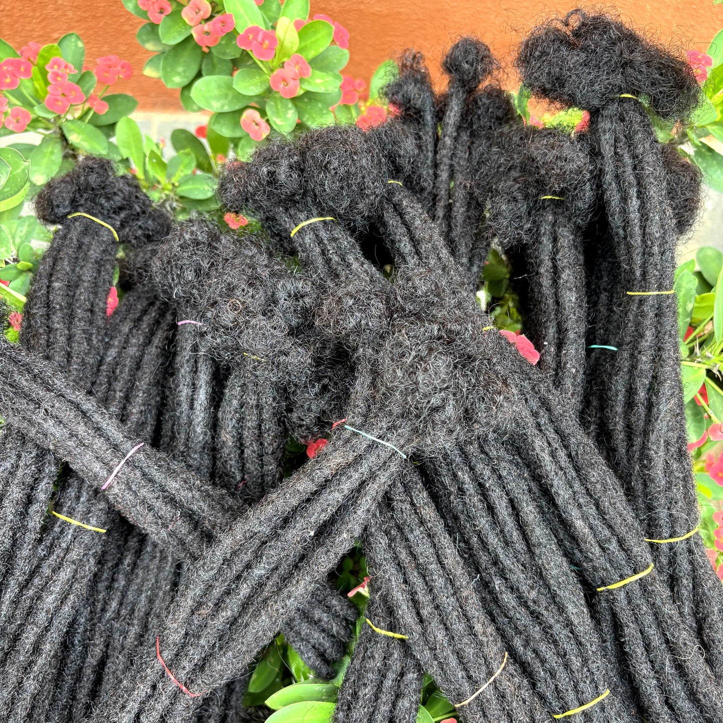 Extensiones de Dreadlocks Naturales 8-14 Pulgadas – 100% Cabello Humano Hecho a Mano para Hombre y Mujer