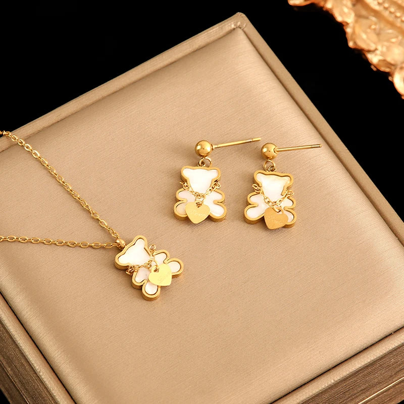 Set Collar y Aretes Flor Estrella Corazón Acero Inoxidable Dorado para Mujer