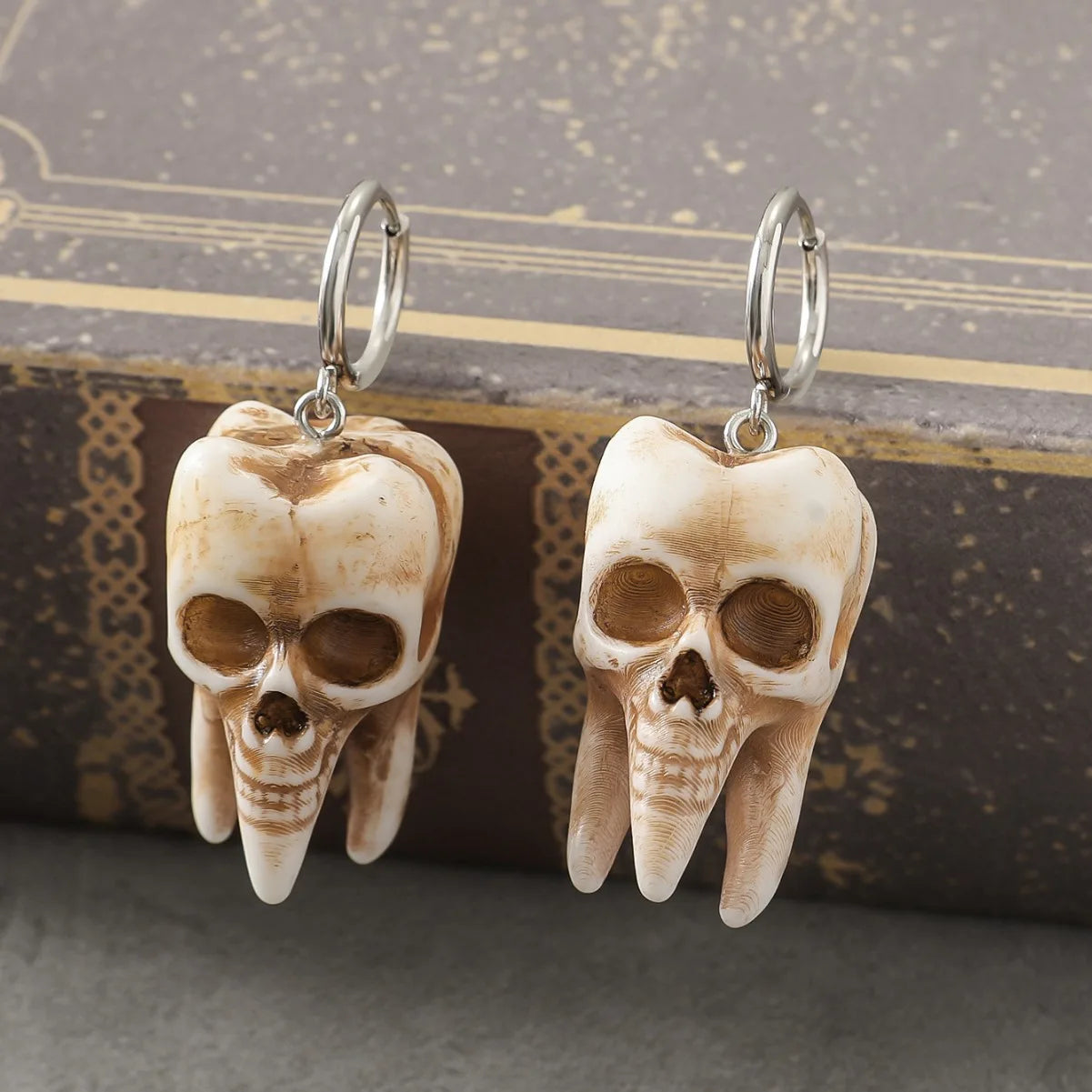 Aretes Góticos de Esqueleto Humano en Forma de Hueso - Halloween Cosplay