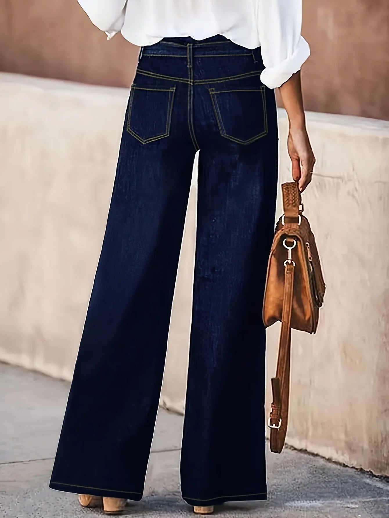 Women’s Straight Leg Jeans with Belt - Stylish and Comfortable Women's Denim Pants