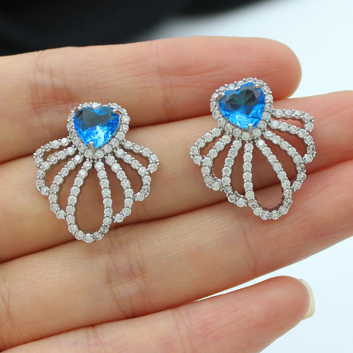 Cute Pink Green white Earrings women Small Teardrop Stud Earrings female gift sweet